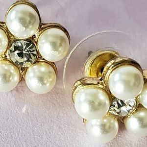 Small pearl cluster post earrings